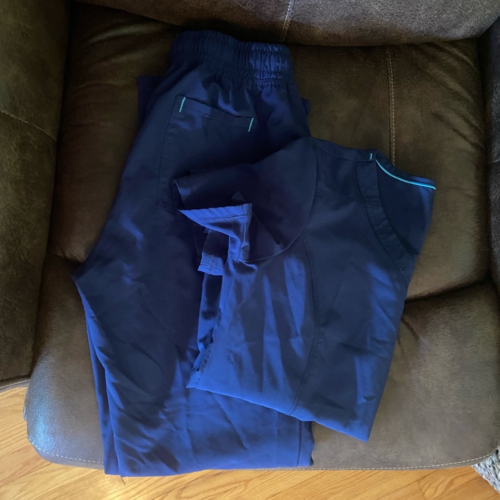 Scrubstar scrub set